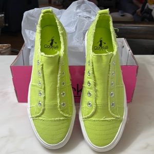 CORKYS new line green